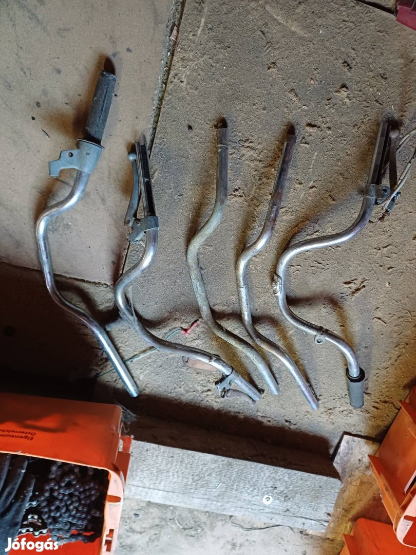 Veterán motor kormány.