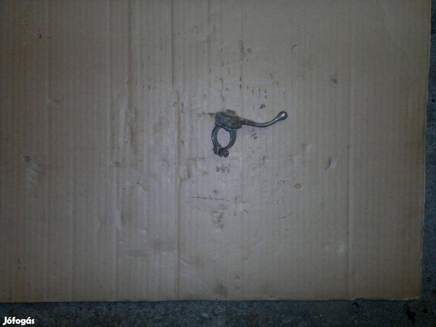 Veterán motorkerékpár kézi kezelökar