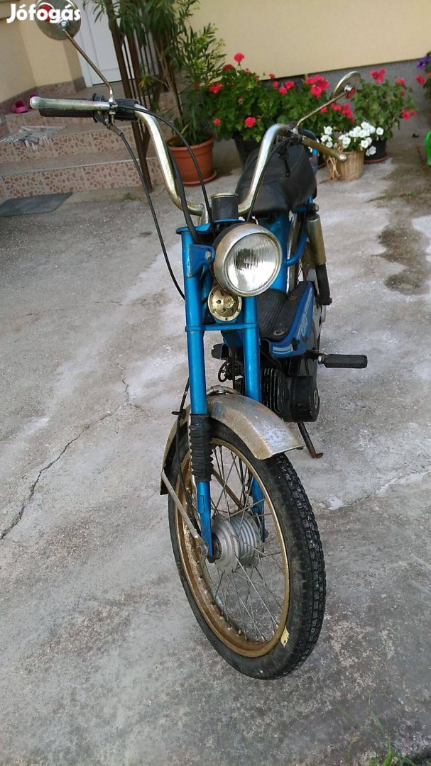 Veterán segédmotor