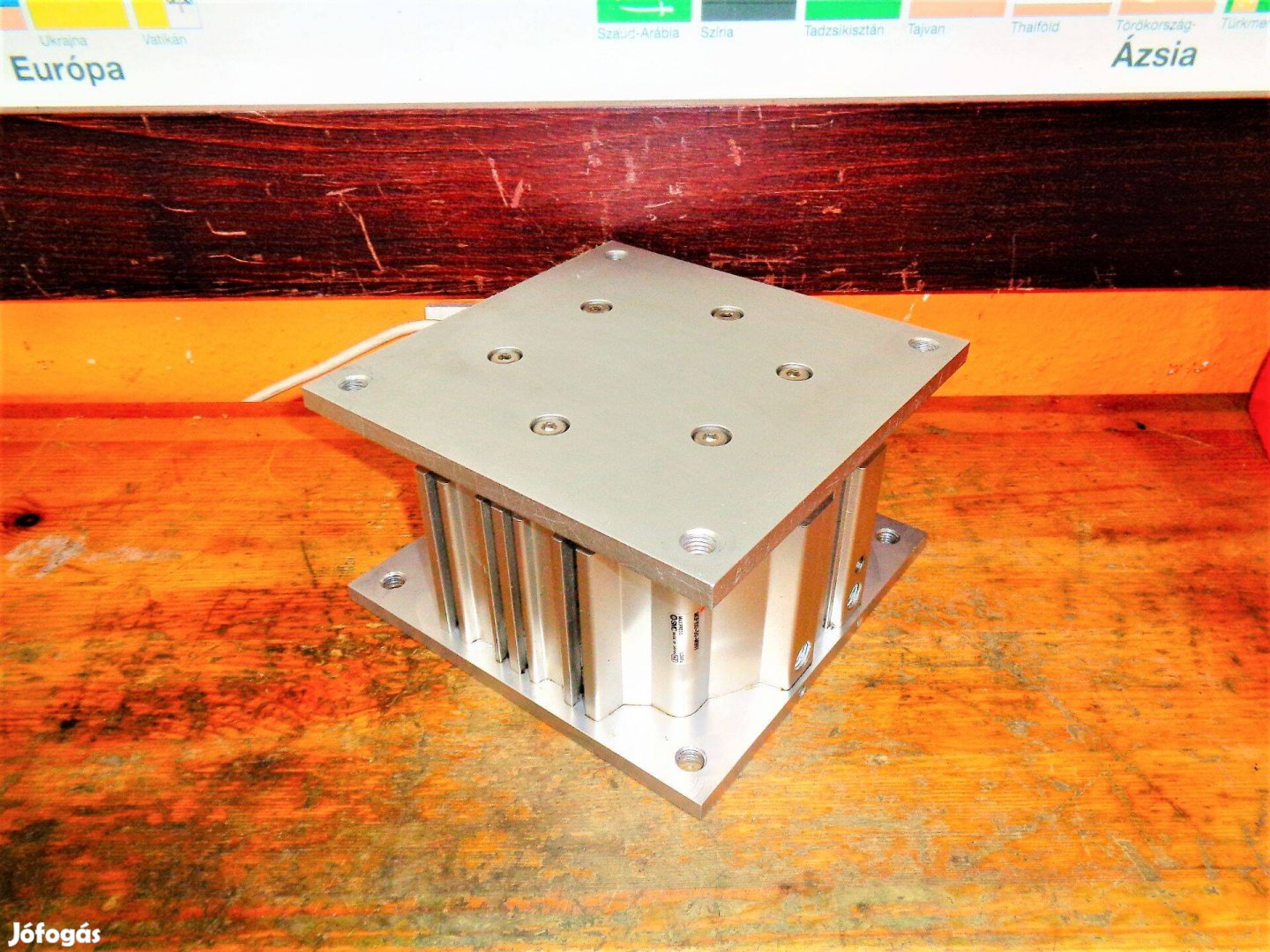 Vezetett asztal pneumatikus munkahenger léghenger SMC 5977