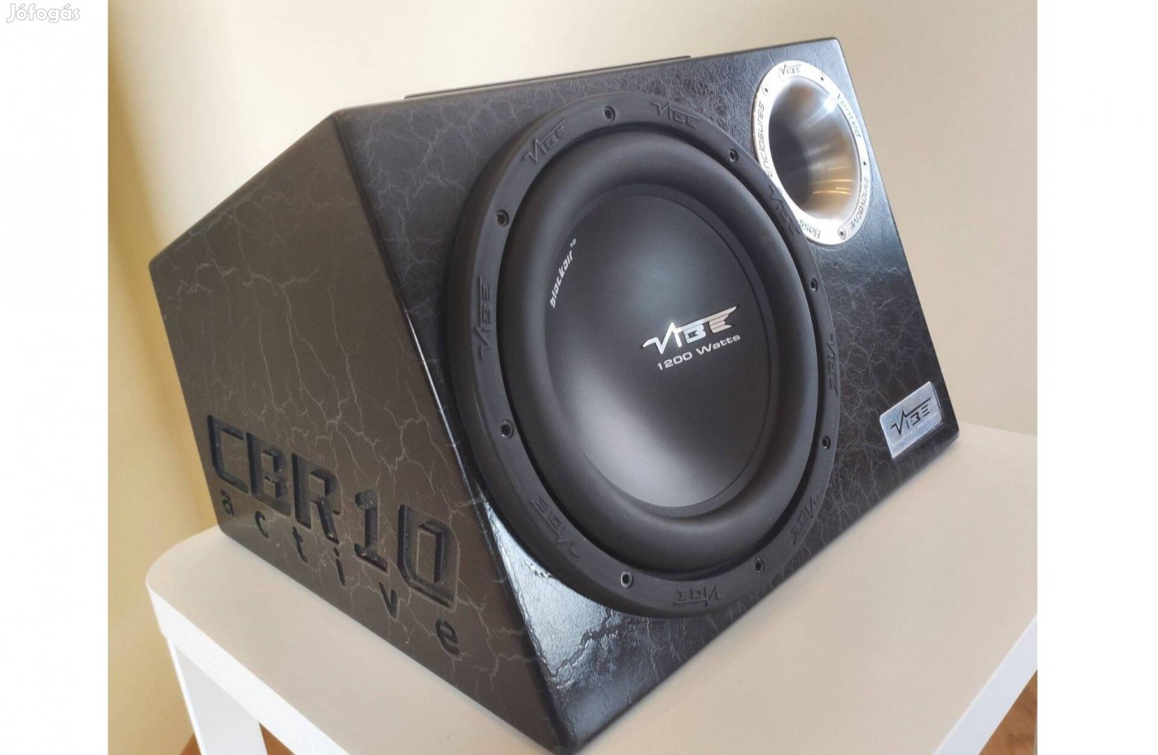 Vibe CBR 10 Blackair aktív autós mélynyomó sub beépített erősítővel