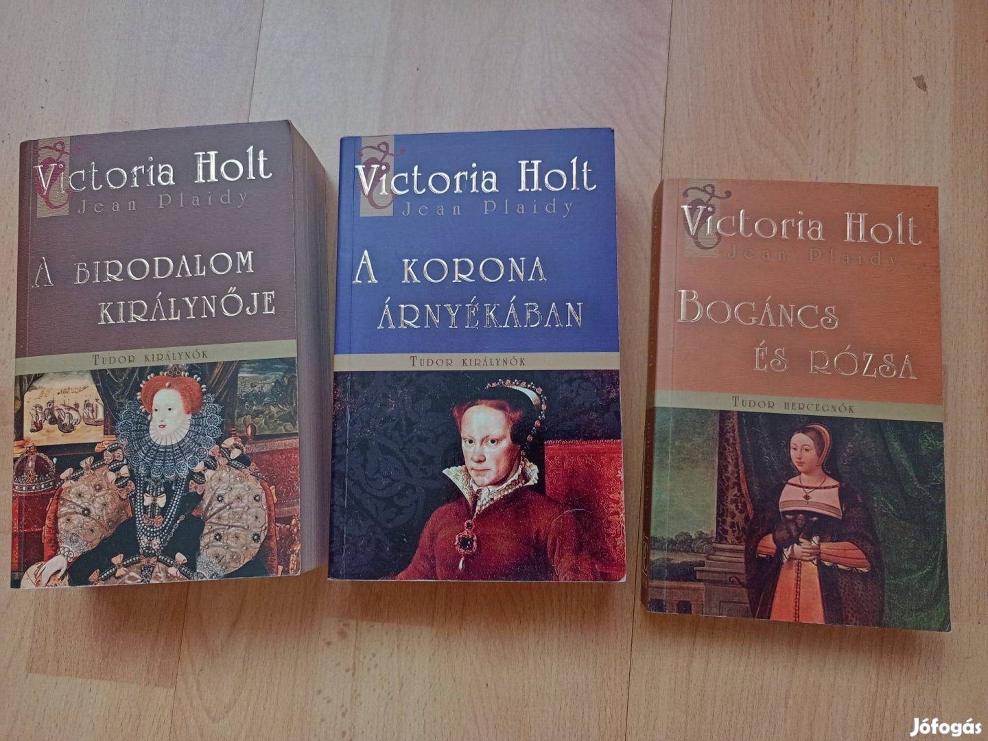 Victoria Holt Tudor királynők 3 kötet 