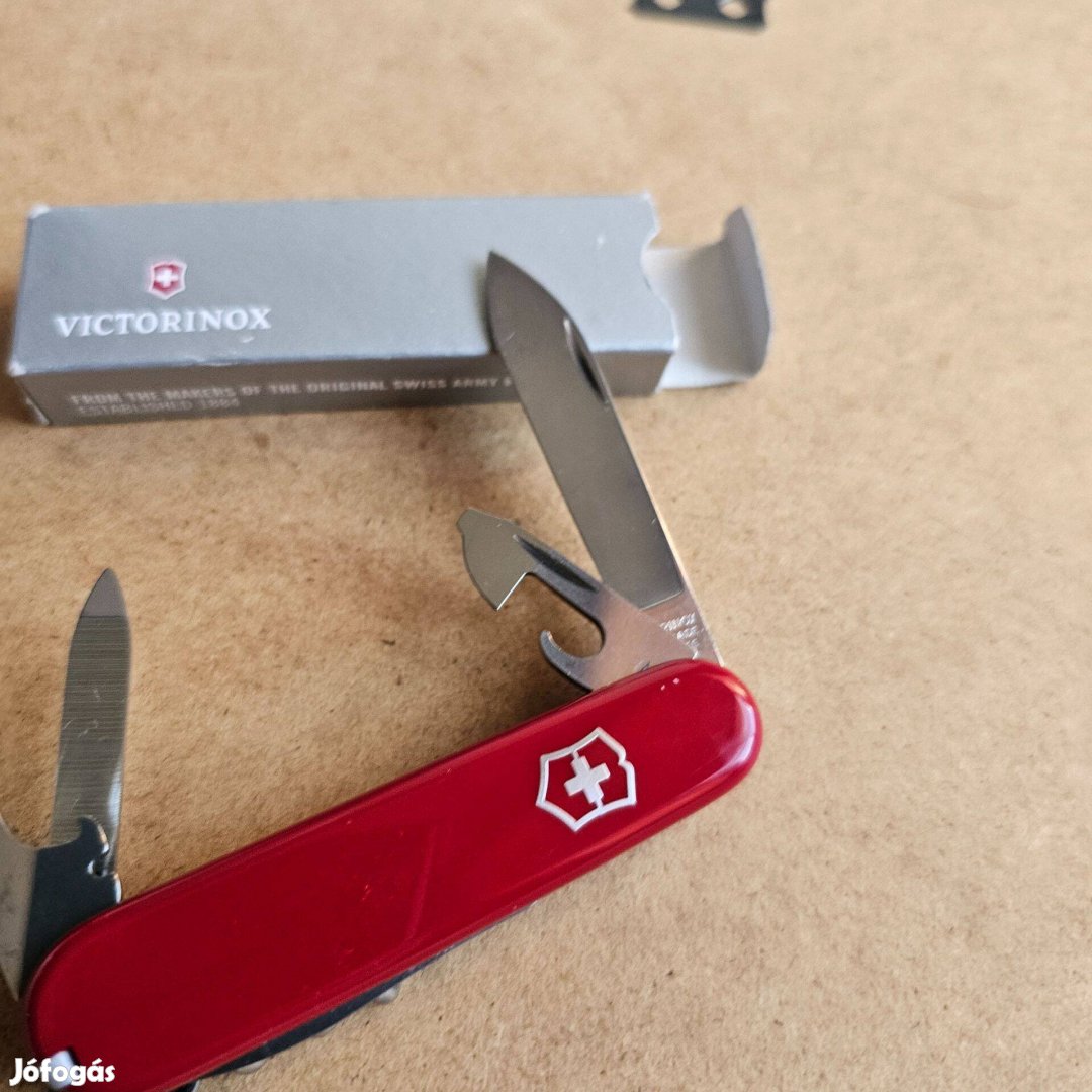 Victorinox Camper Bicska - red/red új dobozos