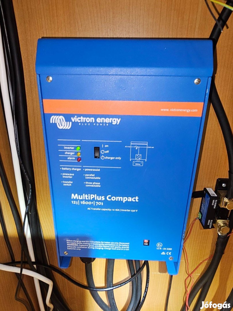 Victron Energy Multiplus Compact 12V 1600VA/1300W inverter