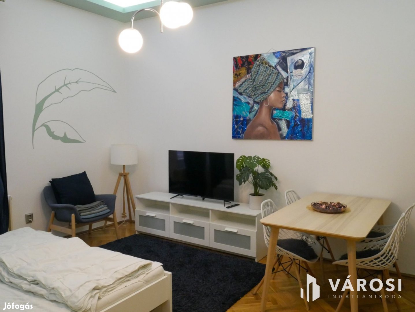 Vidám, zöld belső udvarra néző lakás kiadó a Budai Vár alatt