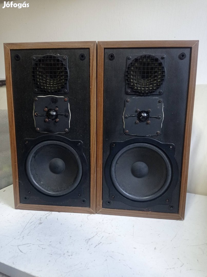 Videoton DC 2002 A ,4 ohm,30-45 Watt hangfalpár 