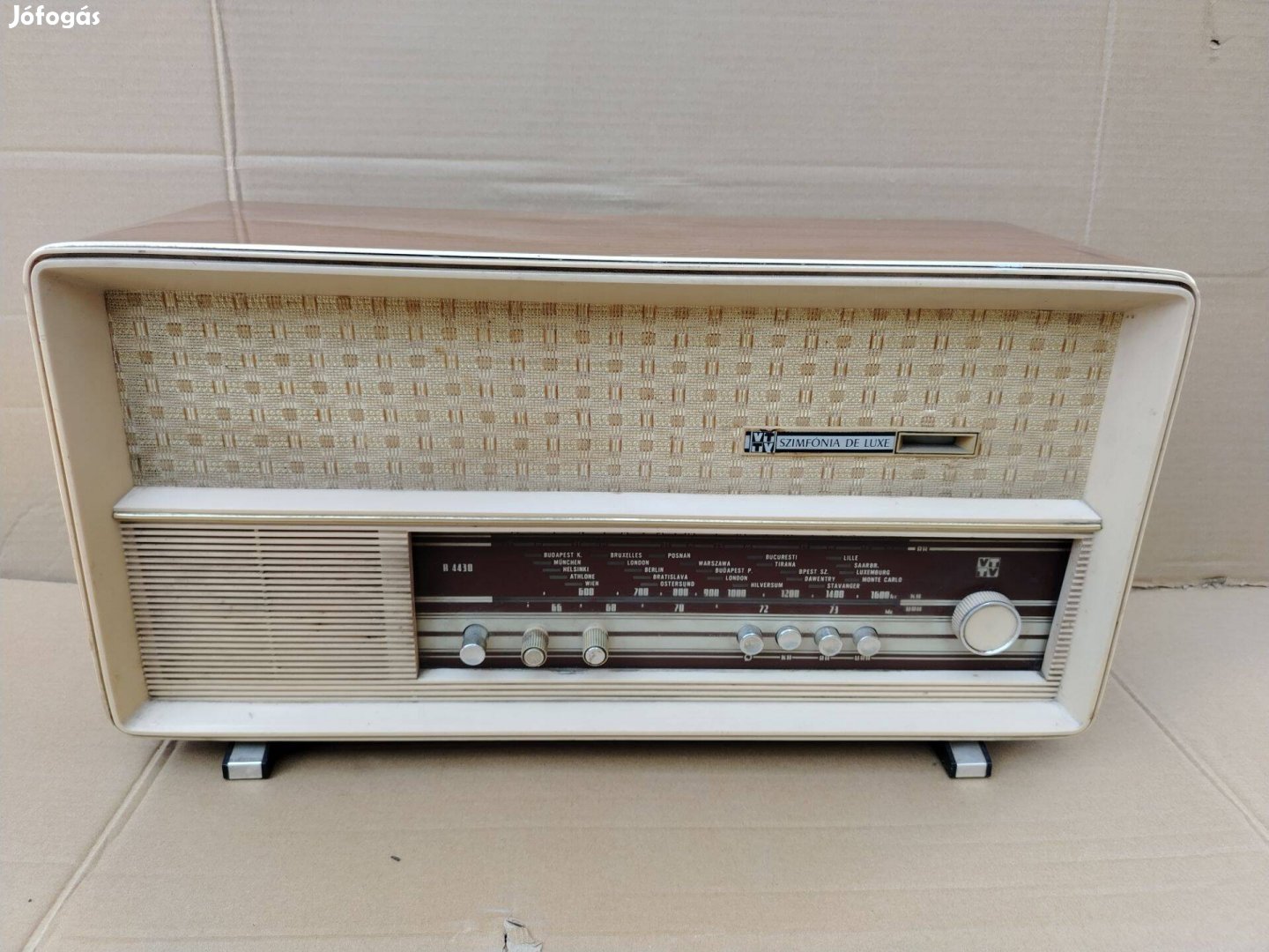Videoton De Luxe R 4430 régi rádió eladó