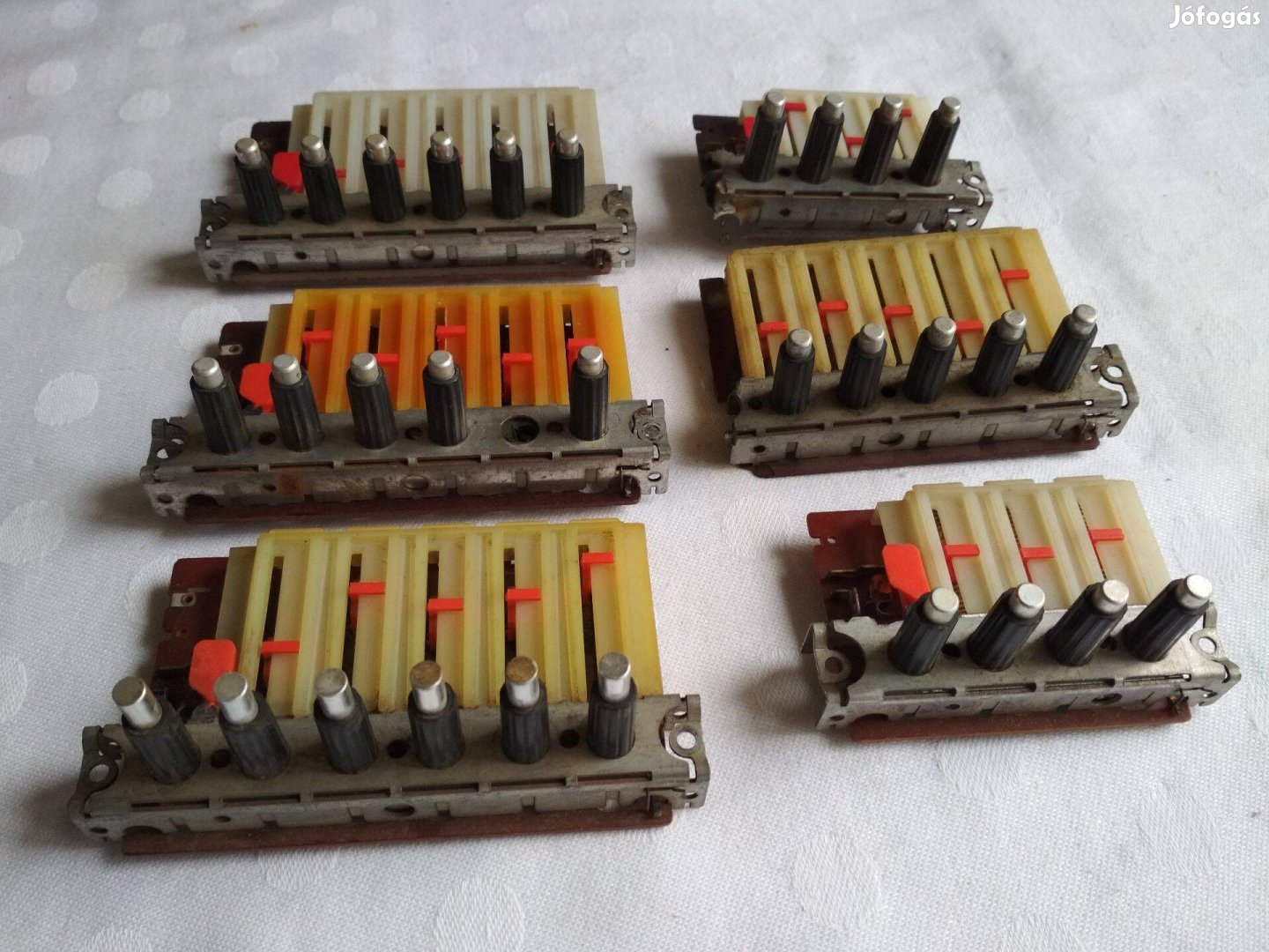 Videoton URH hangoló potméter sor