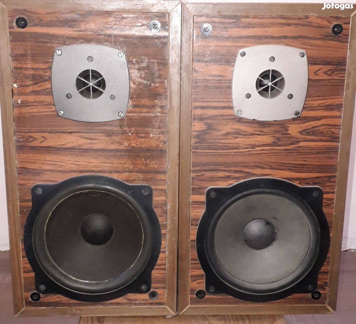 Videoton hangfalak 20 cm-es mélyekkel