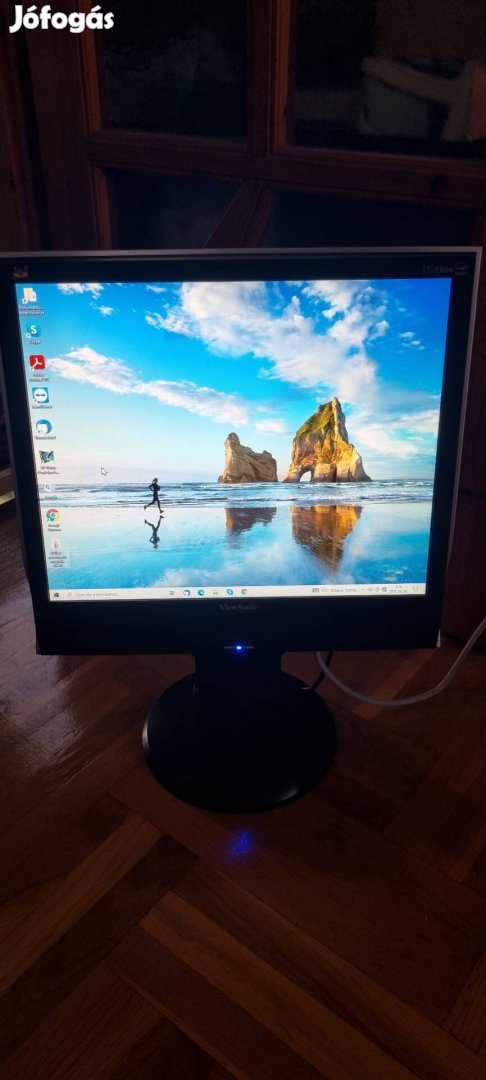 Viewsonic 19" monitor dvi és vga csatlakozóval 