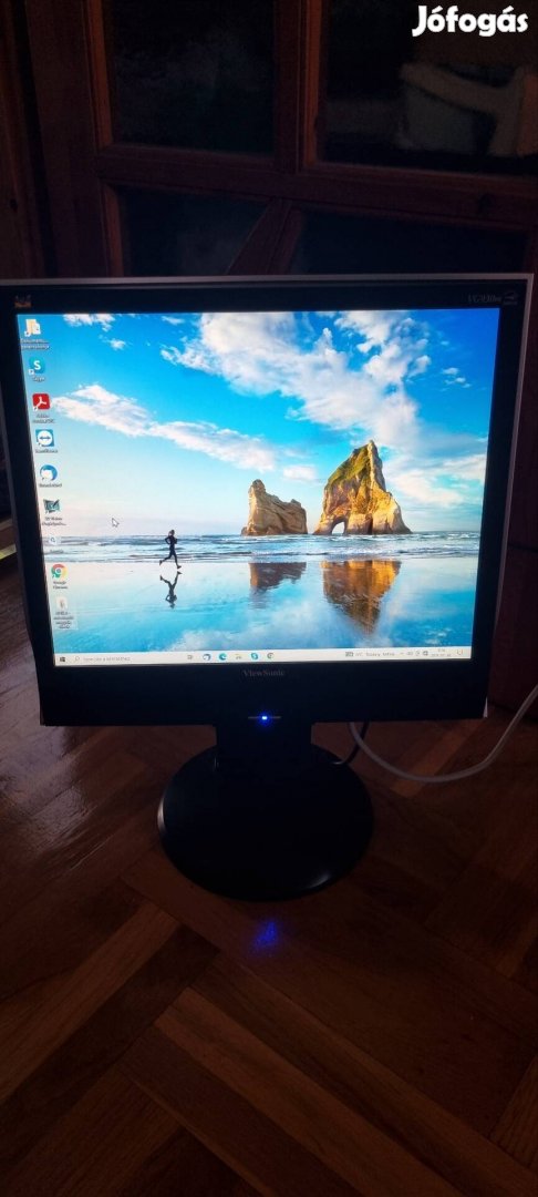 Viewsonic 19" monitor dvi és vga csatlakozóval 