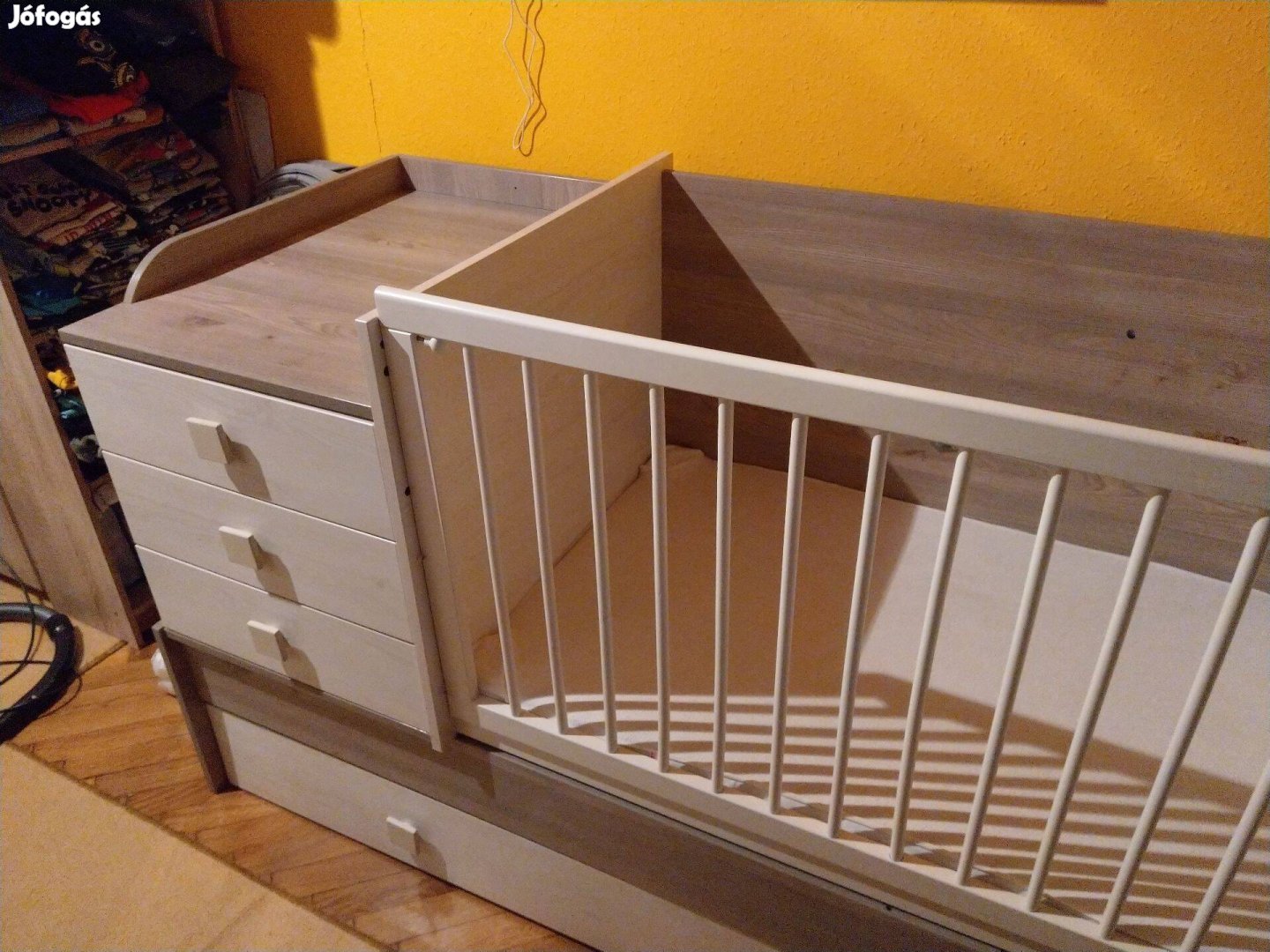 Viki műkombi gyerekágy - később asztalra, szekrényre és ágyra bontható