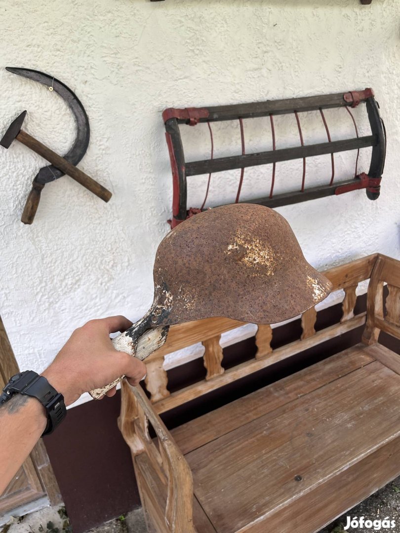 Vilaghaborus Magyar Sisak Katonai Cserpák