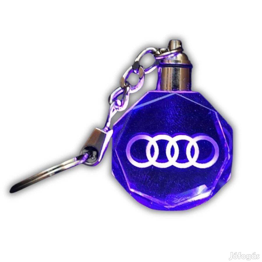 Világító Audi kulcstartó egyediség és praktikum