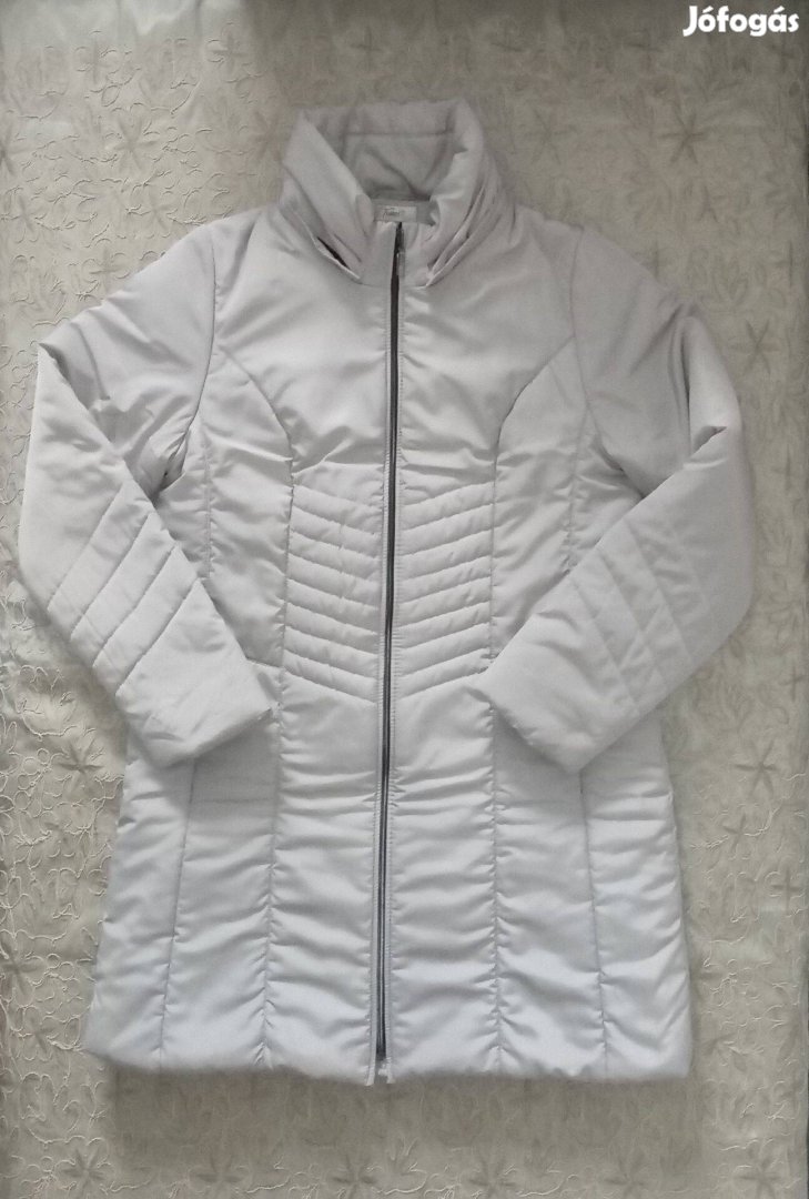Világosszürke téli kabát szőrmés kapucnival - XL-XXL