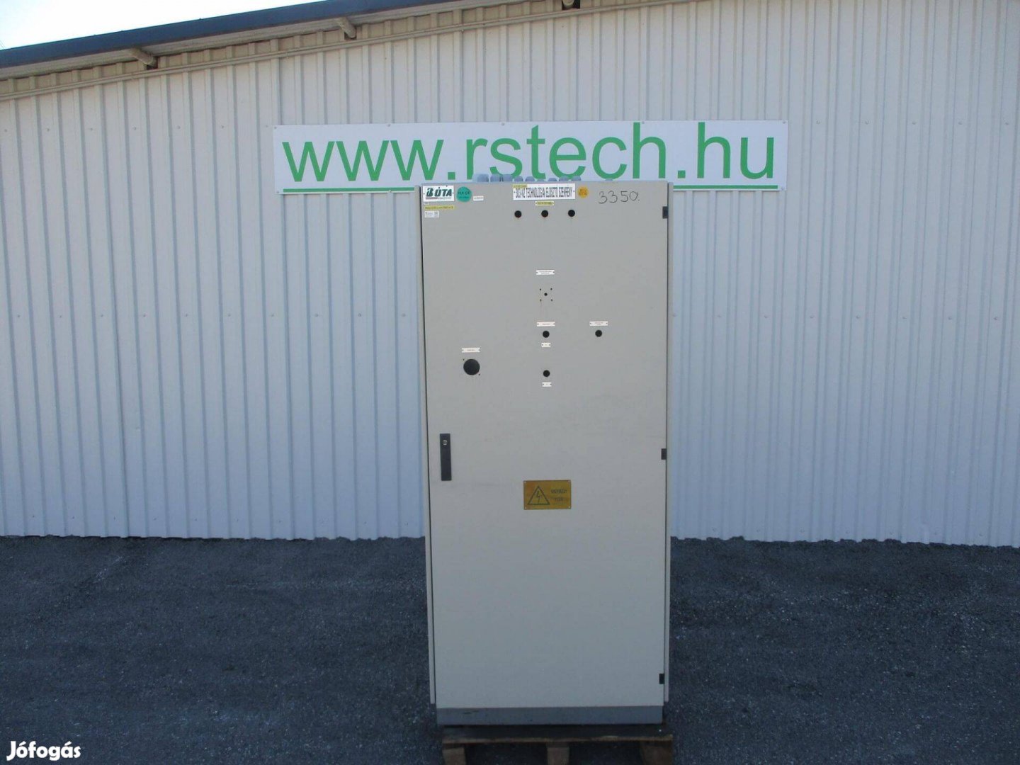 Villamos elektromos kapcsolószekrény vezérlőszekrény (3350)