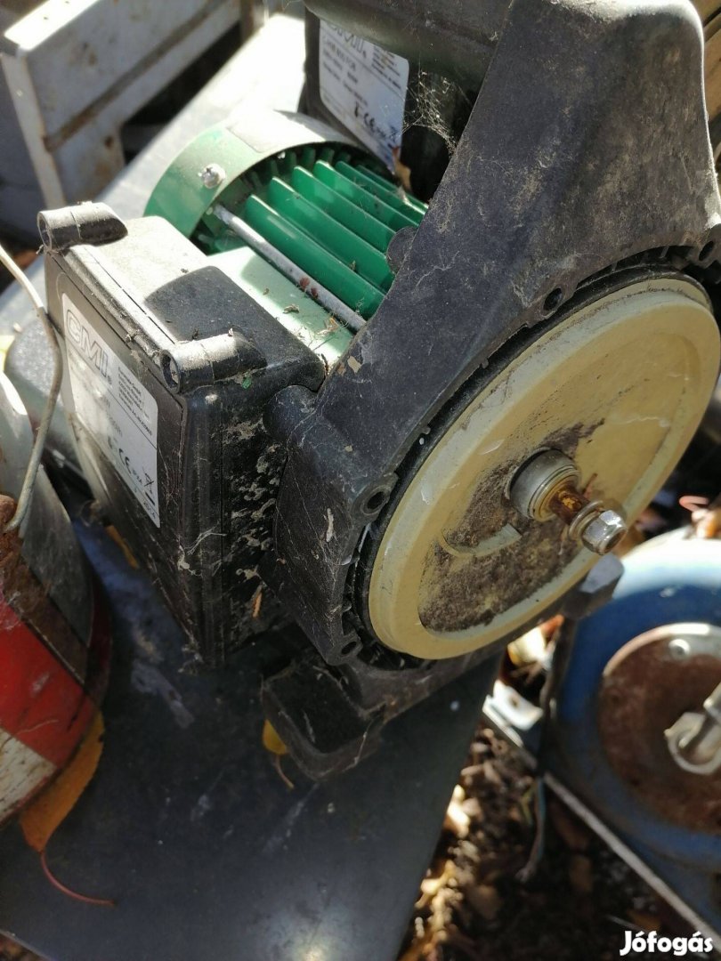 Villany motor 800w