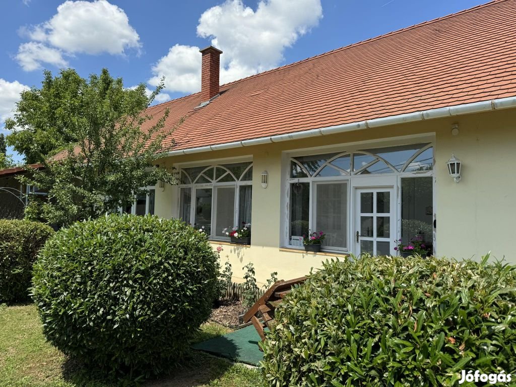 Villányi eladó 178 nm-es ház