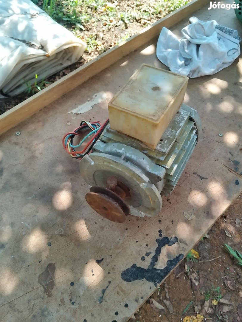 Villanymotor 380 ra kötve