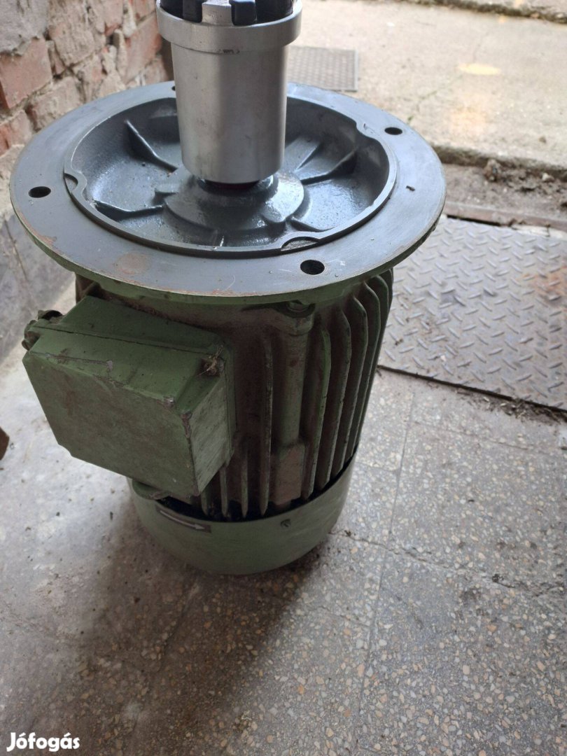 Villanymotor 3 fázisú