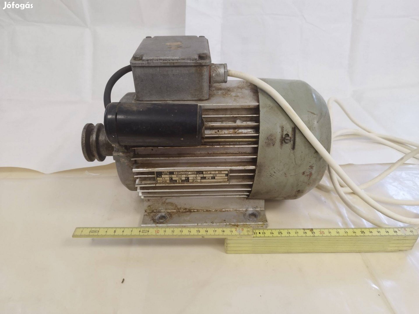 Villanymotor eladó 1 fázisú