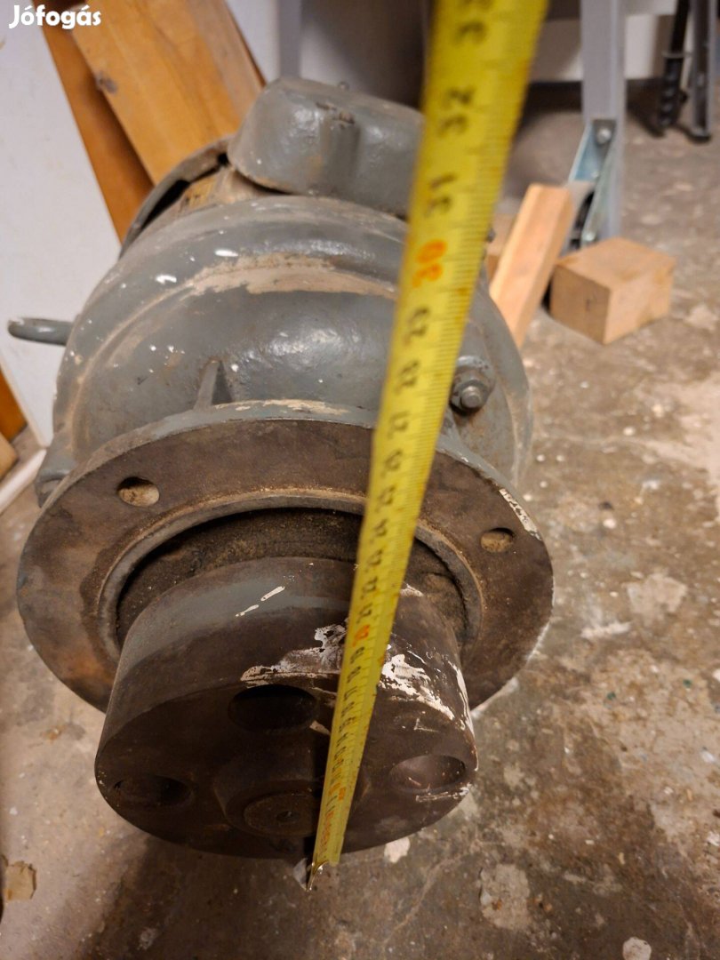 Villanymotor liftből