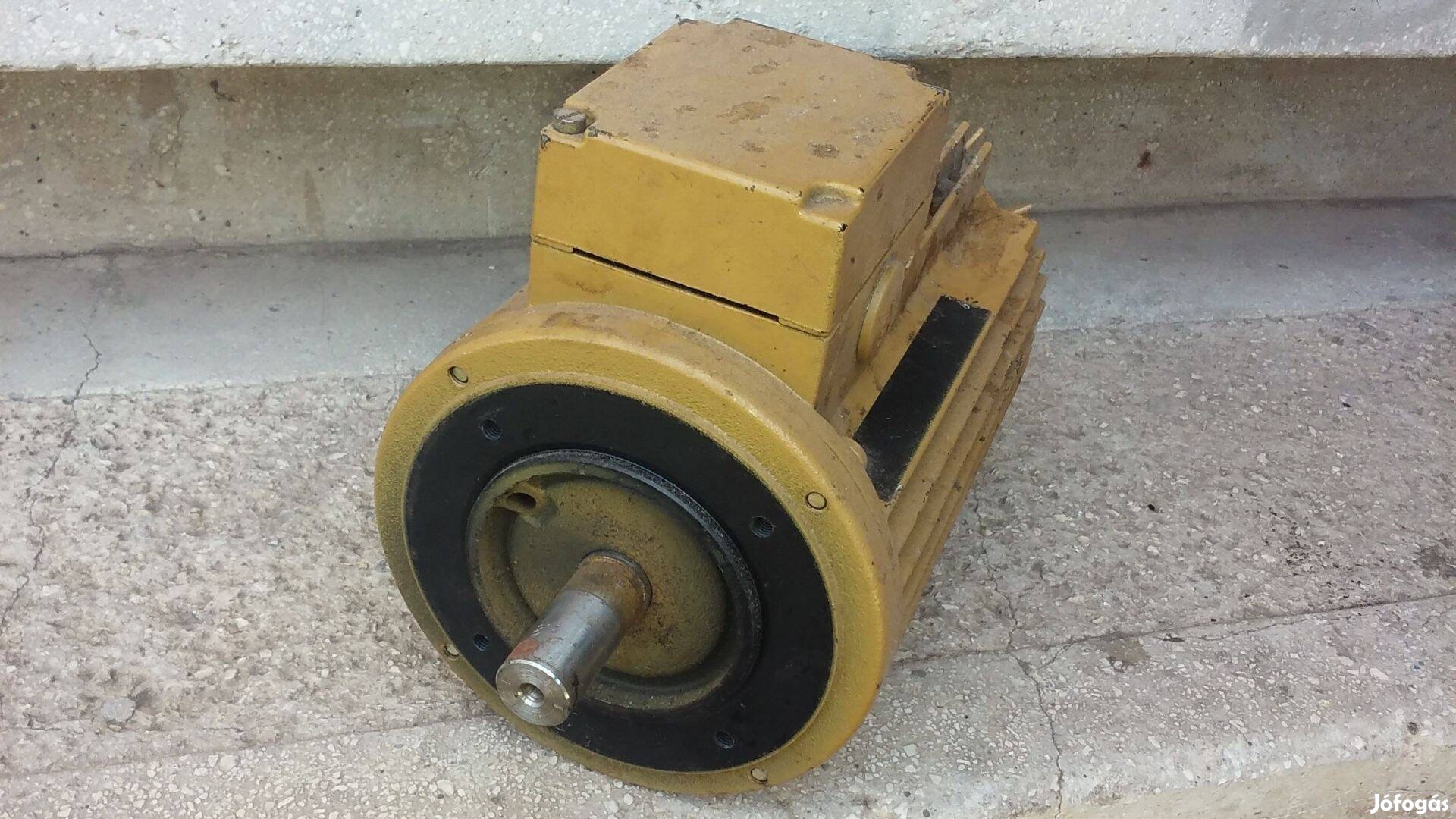 Villanymotor villany motor működő jó állapotú