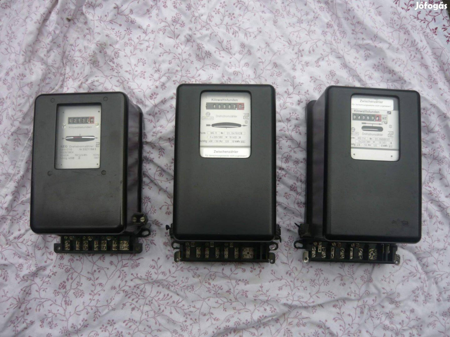 Villanyórák almérőnek