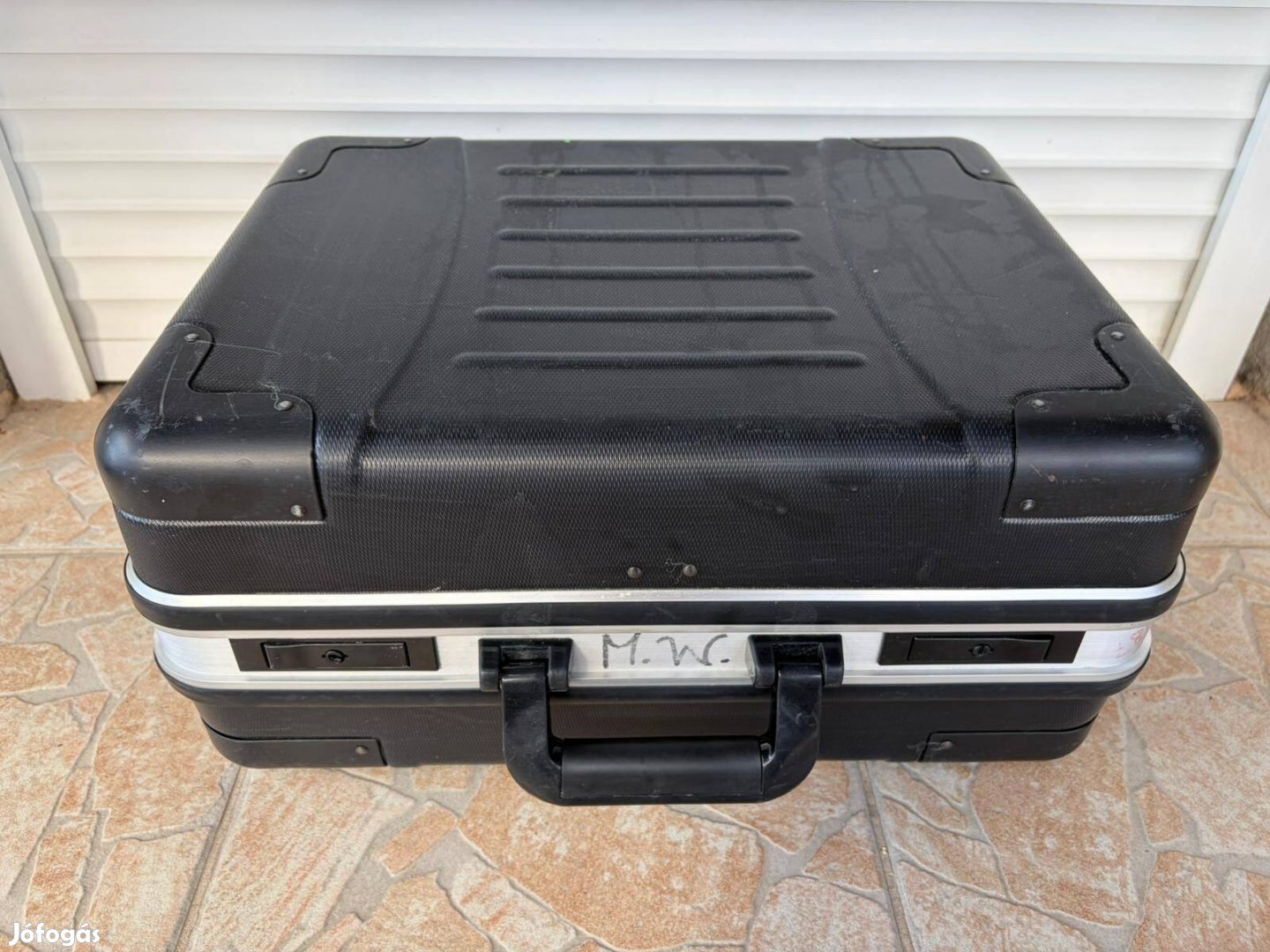 Villanyszerelői szerszámos koffer