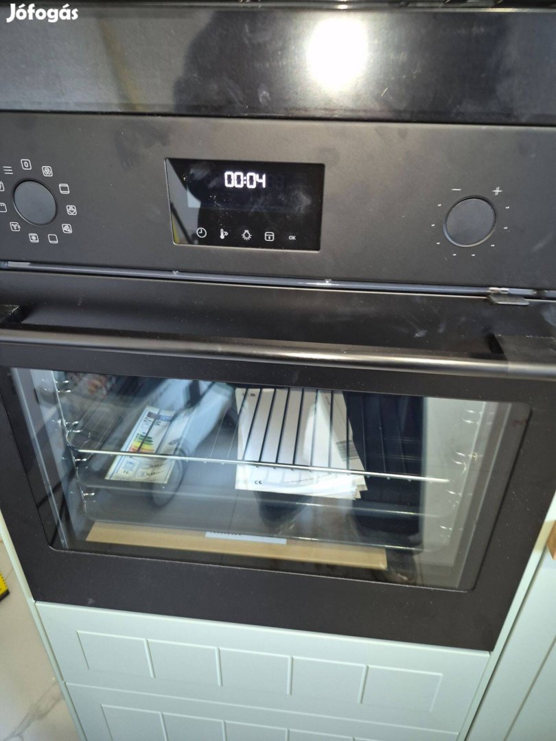 Villanyszerelőt felveszünk