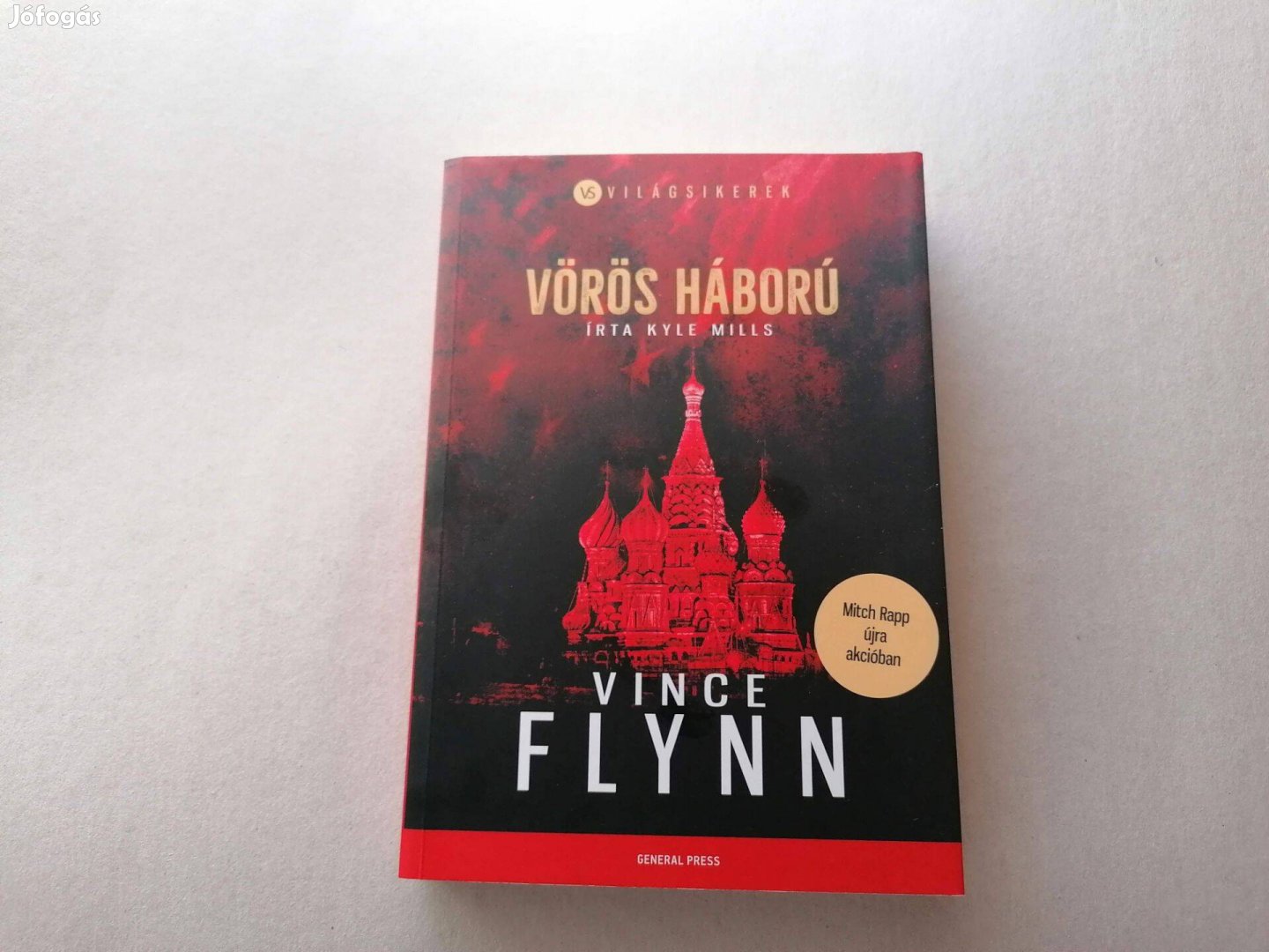 Vince Flynn:Vörös háború című Új könyve akciósan eladó !