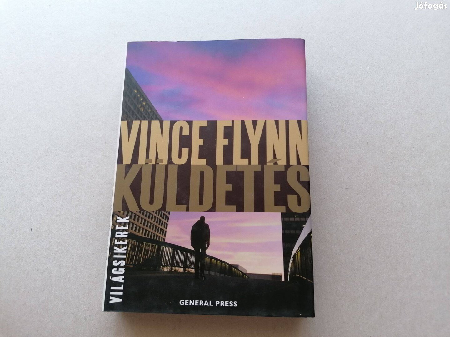 Vince Flynn: Küldetés c. könyve (Új) eladó !