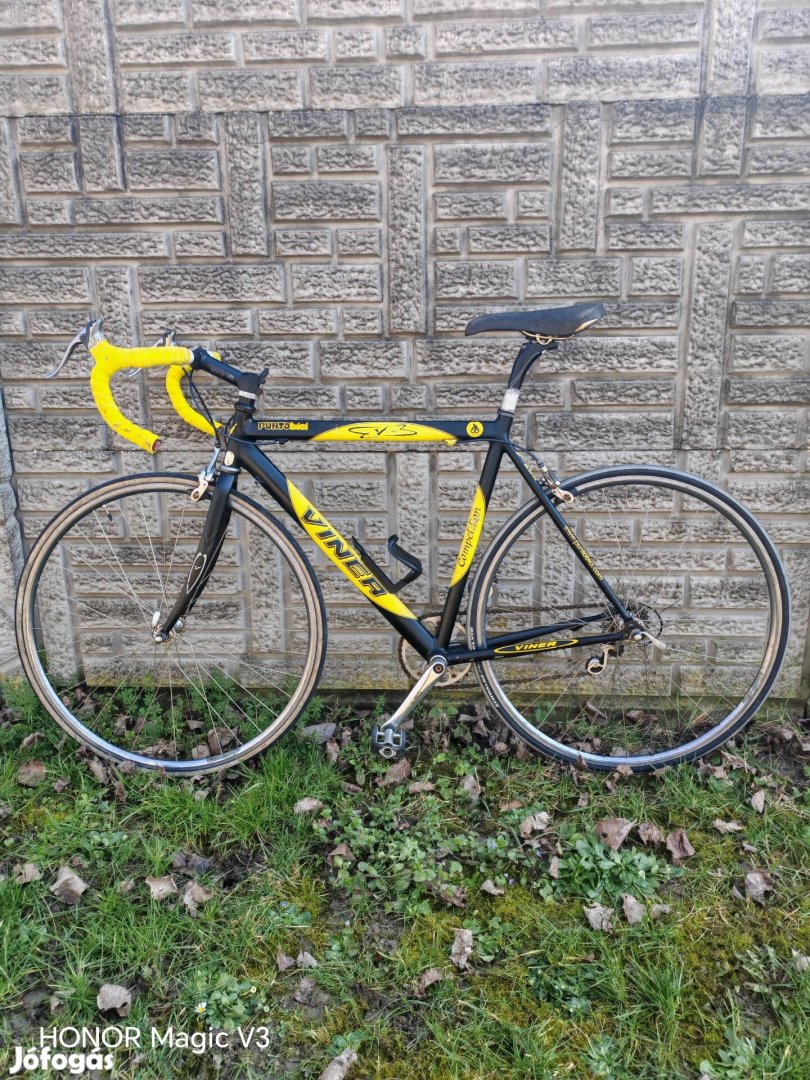 Viner olasz aluvázas karbon villás verseny kerékpár