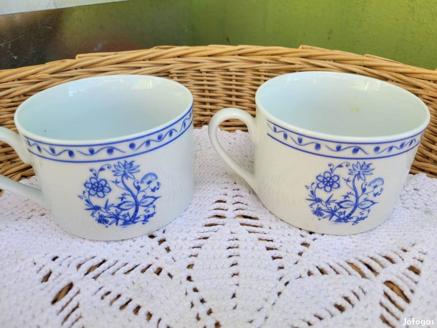 Vintage AML Royal hagymamintás porcelán csészék