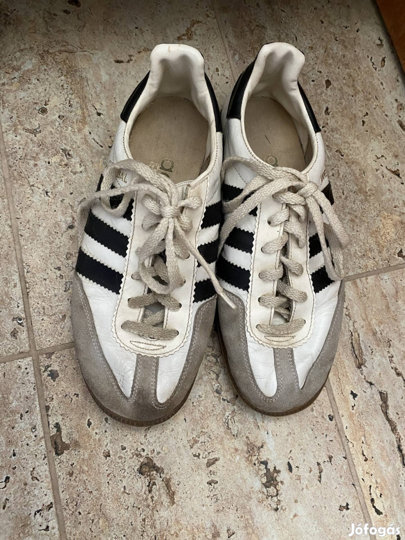 Vintage Adidas Universal cipő 37