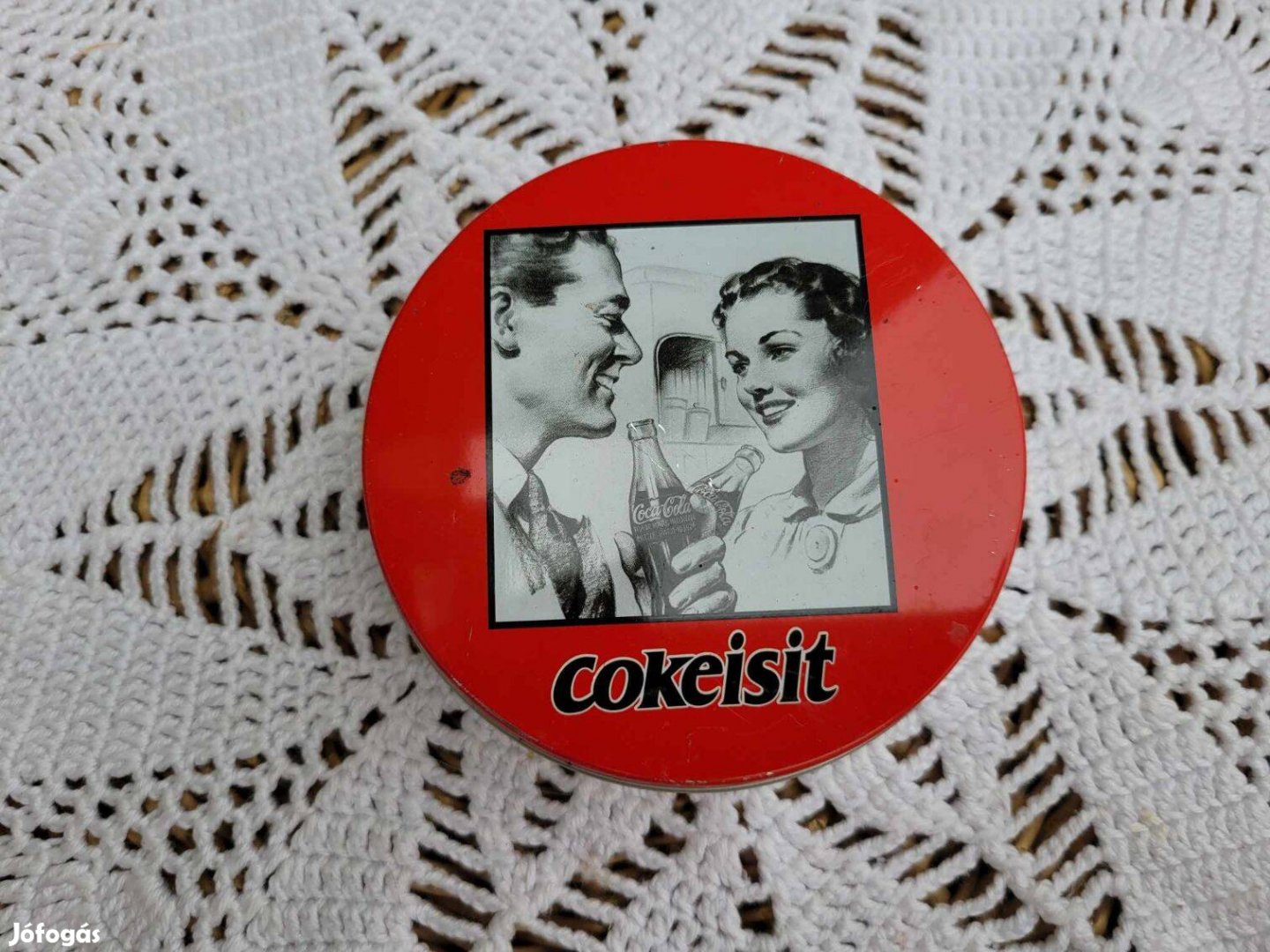 Vintage Coca-cola poháralátét fém dobozában Cokeisit