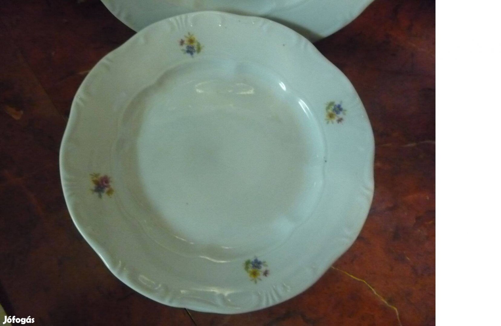 Vintage Zsolnay 4 virágos 4 db tollazott porcelán süteményes tányér eg