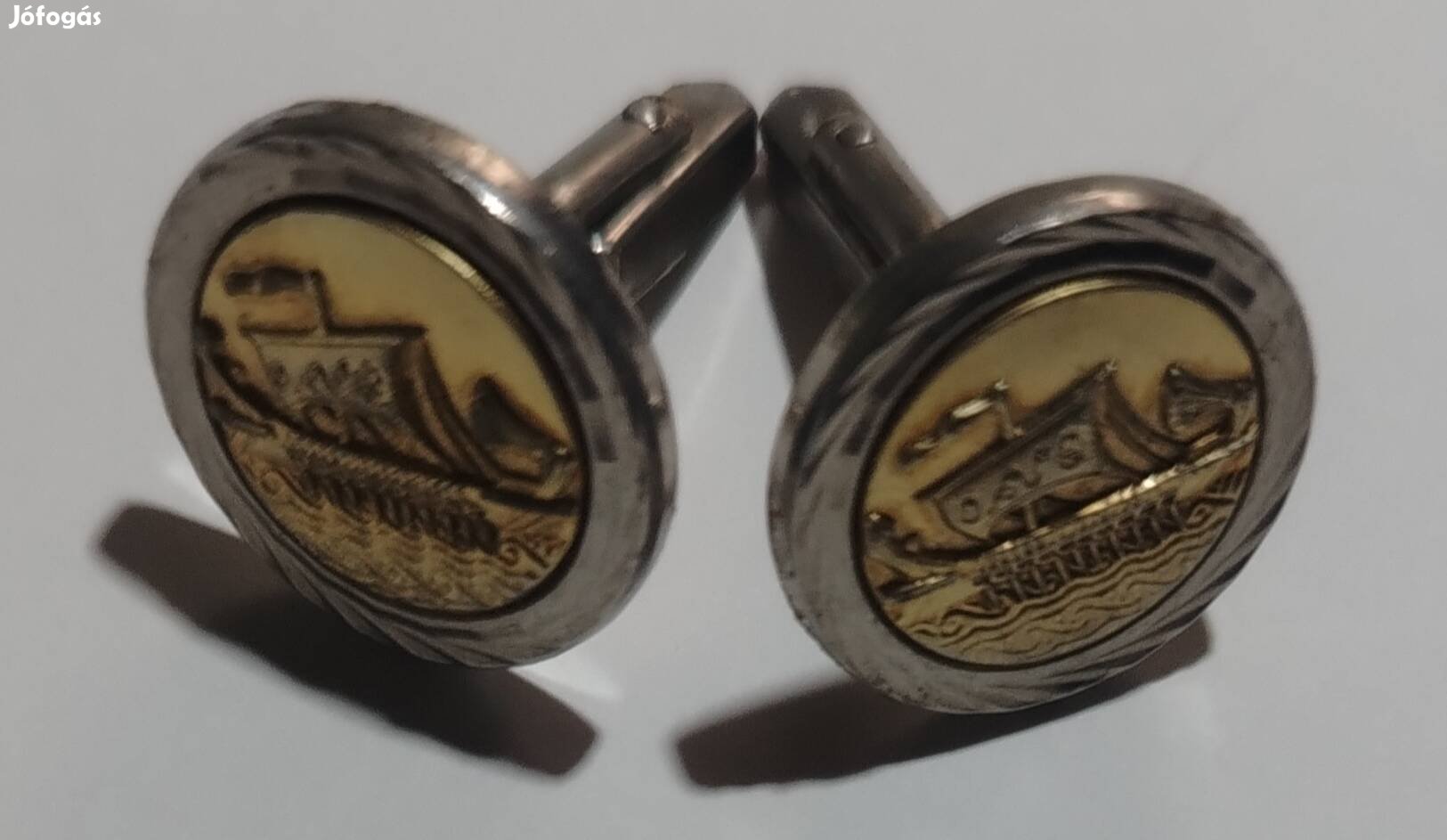Vintage. Domborműves viking hajós mandzsettagombok