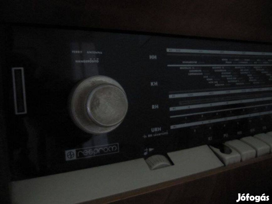Vintage, retro lemezjátszós rádió
