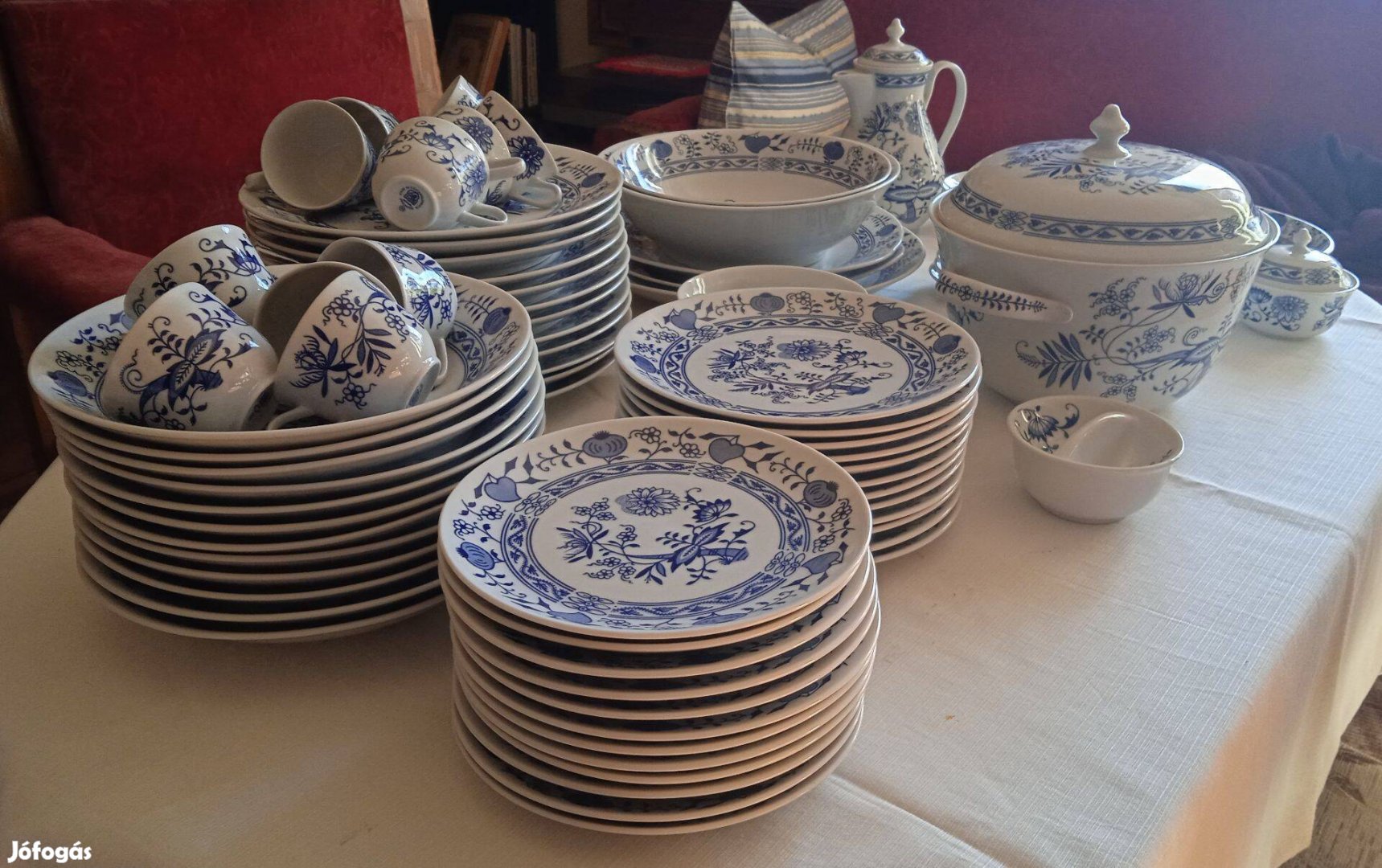 Vintage asztali porcelánkészlet