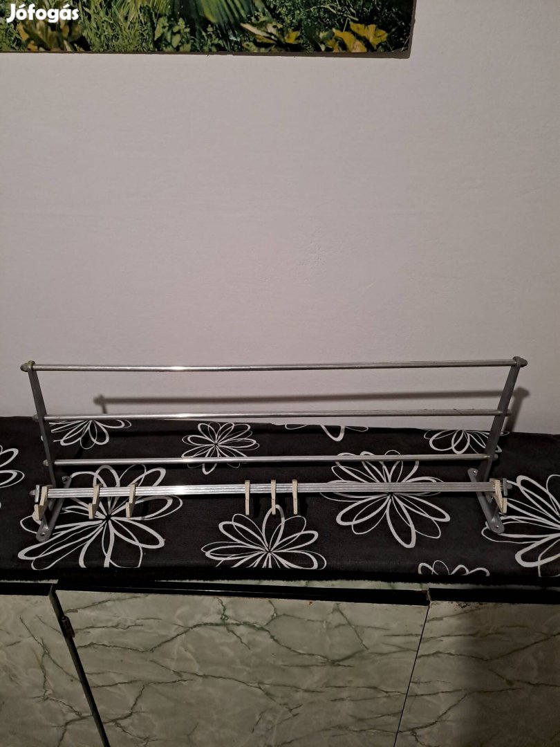 Vintage előszoba fogas, műanyag akasztókkal 