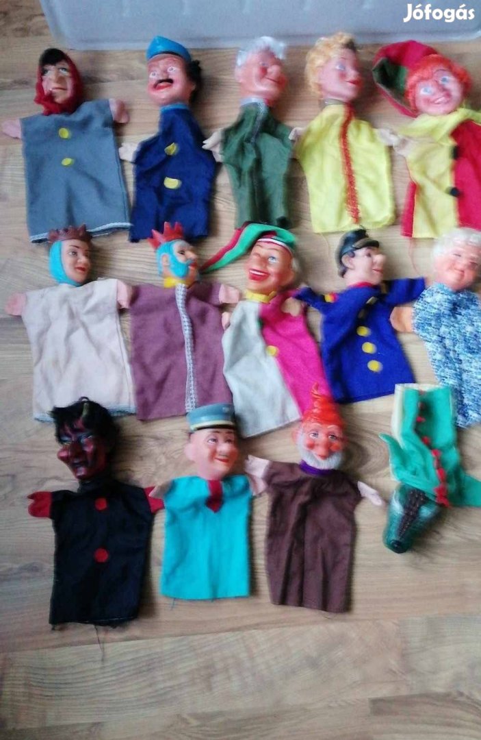 Vintage gumifejű báb