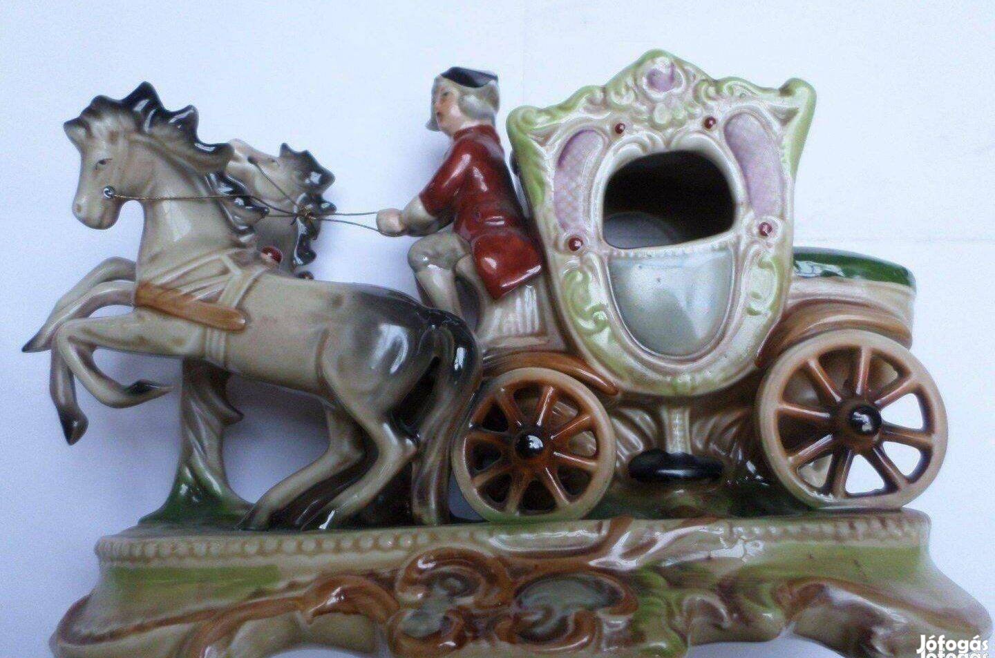 Vintage porcelán lovas hintó újszerű gyönyörű