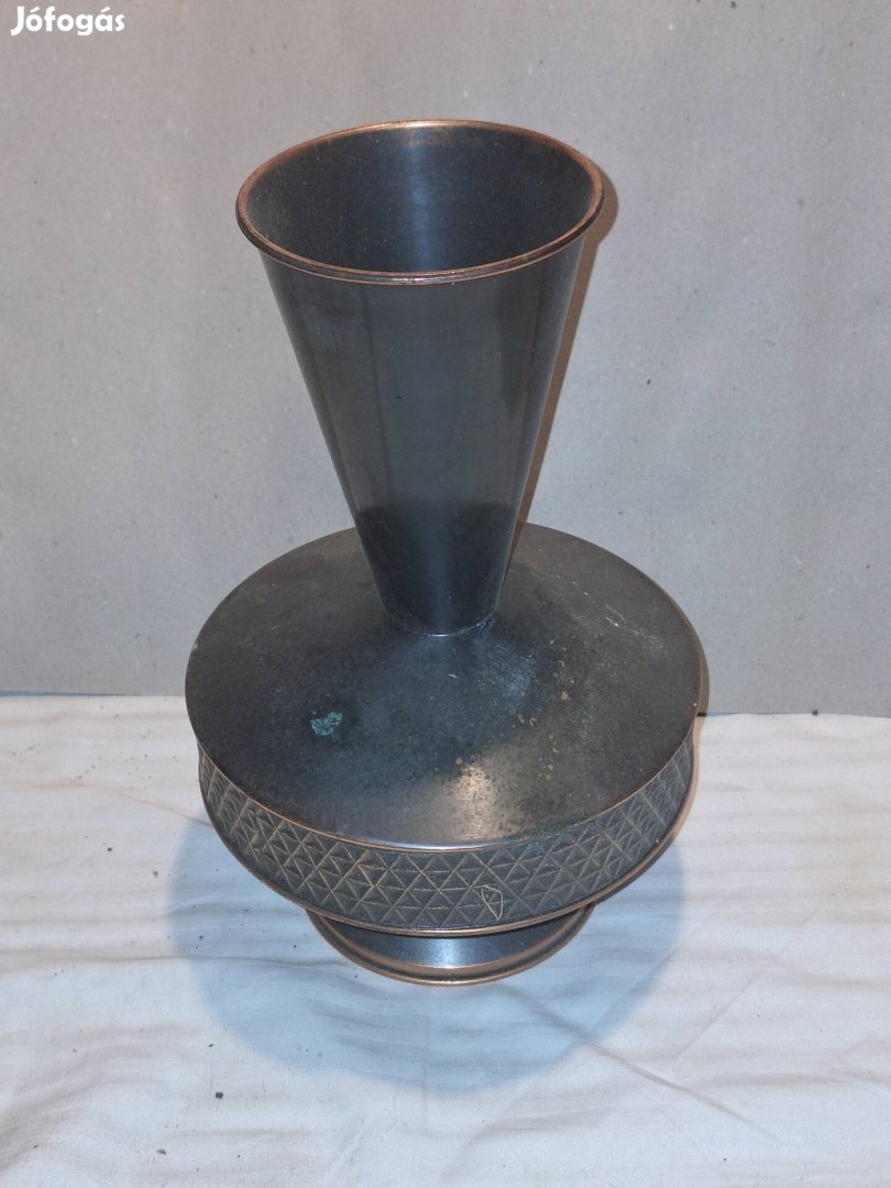 Vintage réz dísztárgy, váza