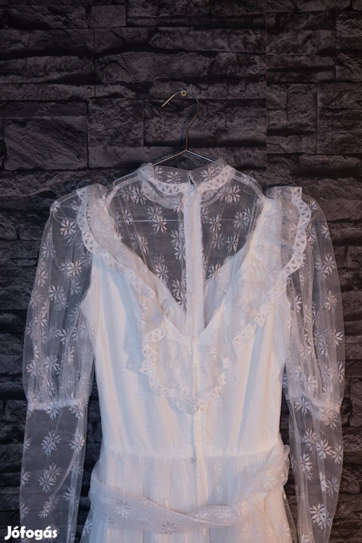 Vintage szílusú menyasszonyi ruha