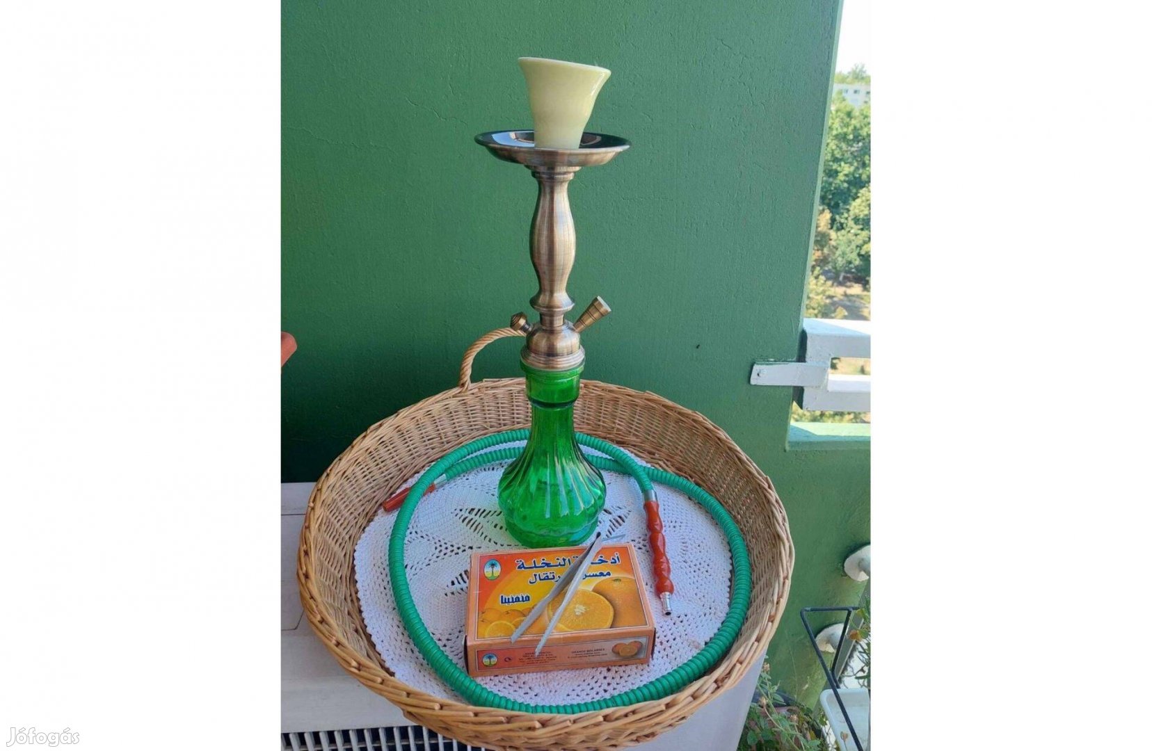 Vintage zöld üveg, fém vázas vizipipa