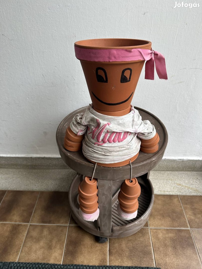 Virágcserép, Virágtartó kaspó bábu formájú eladó Budán!