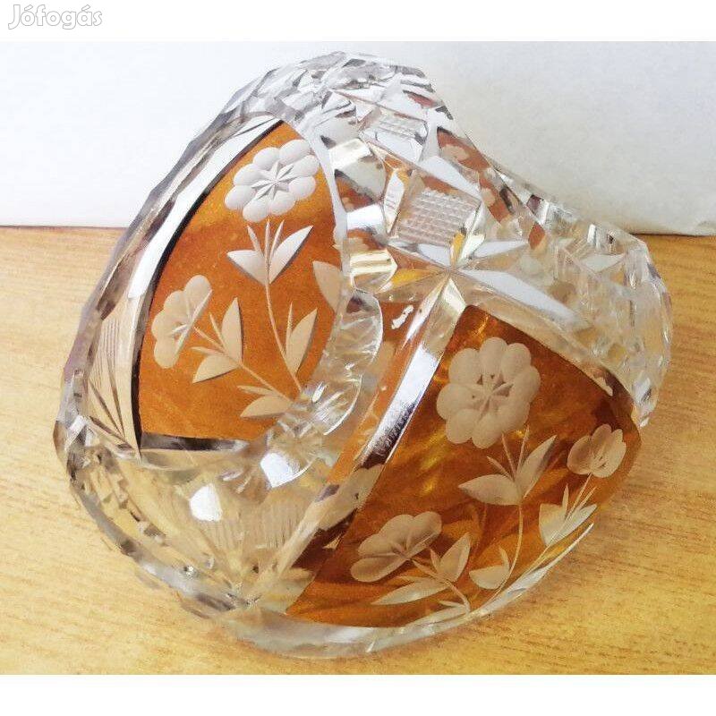 Virágos kosárka Josephinenhütte Bohemia Moser manufaktúrából