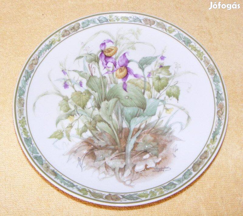 Virágos porcelán falitányér