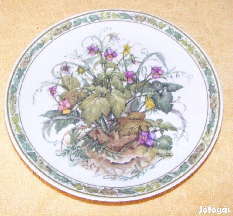 Virágos porcelán falitányér